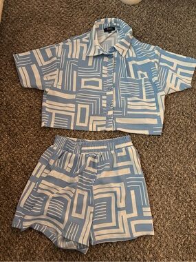 Women Blue Geometric short Set